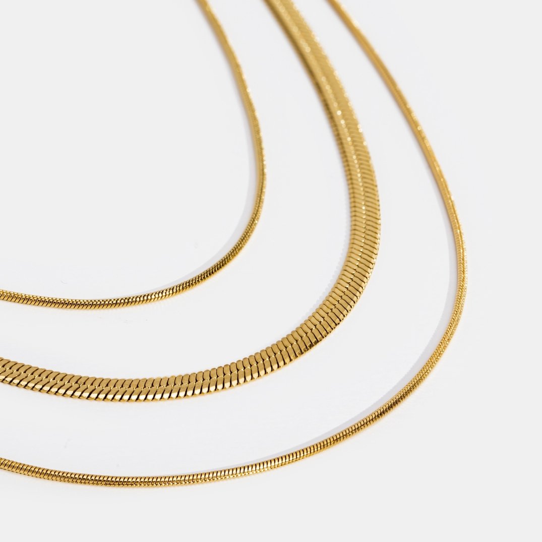 Collier à maillons dorés
