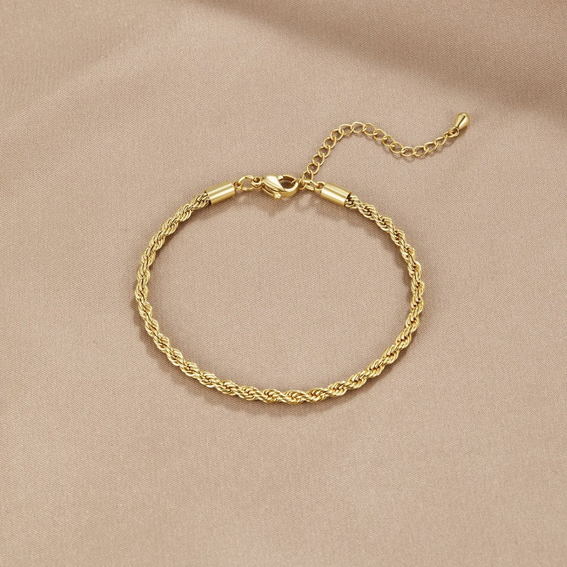Bracelet torsadé en or