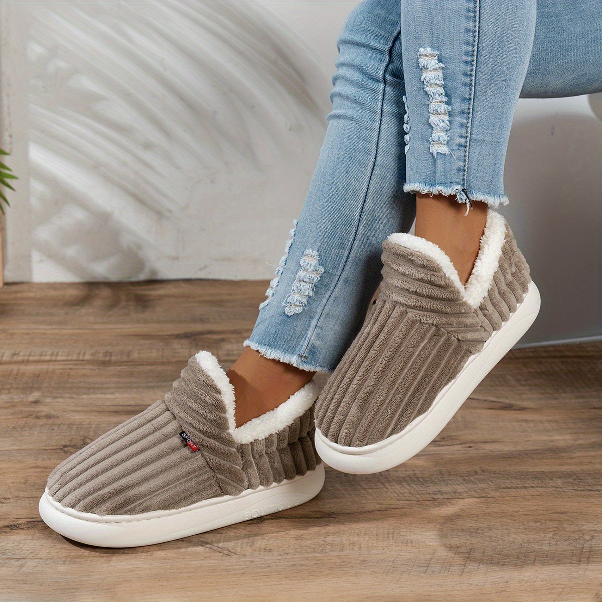 Chaussons en peluche CozyStep