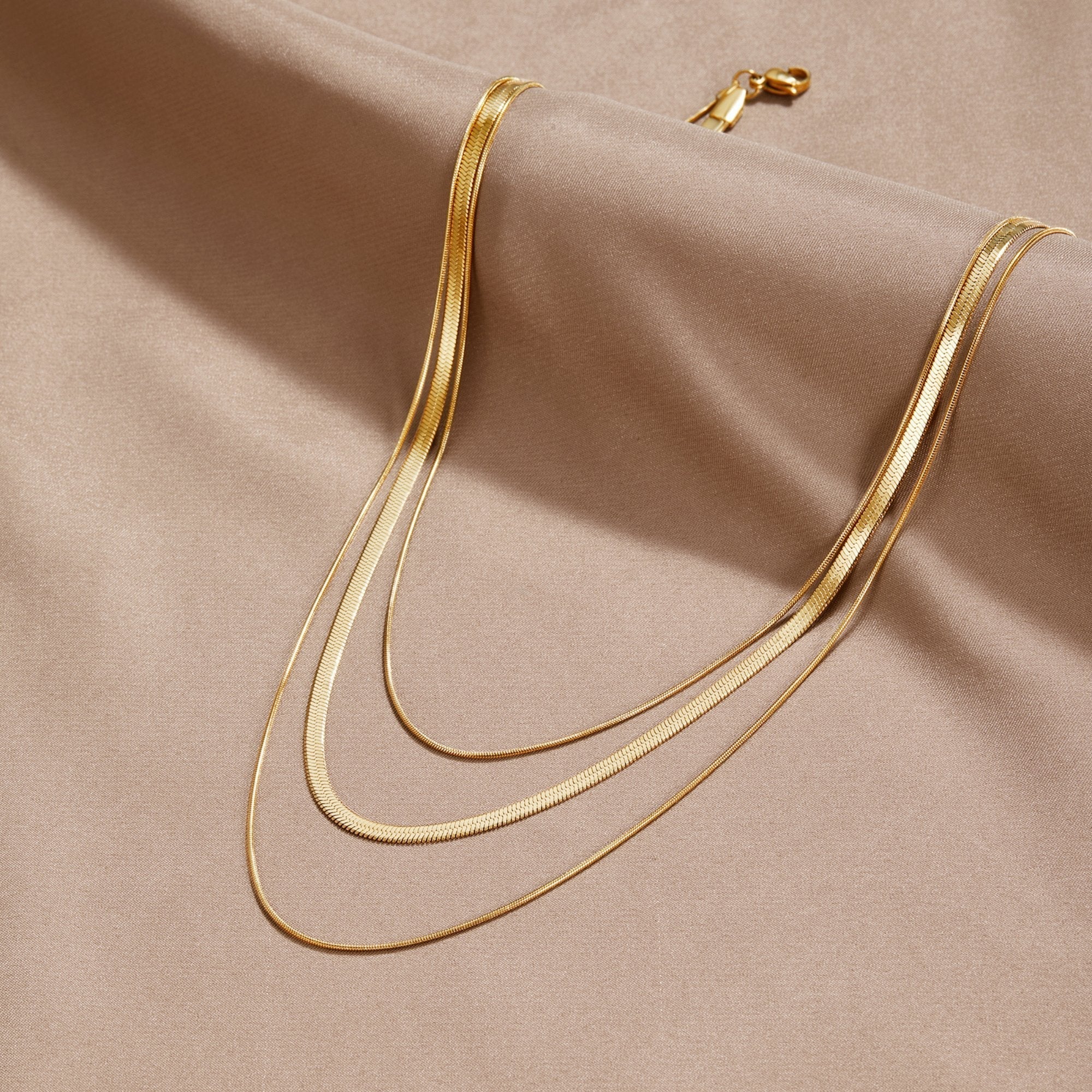 Collier à maillons dorés